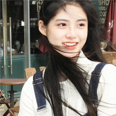 白色微笑