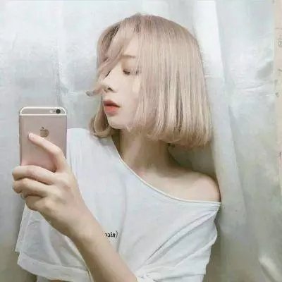 飘扬的红领巾